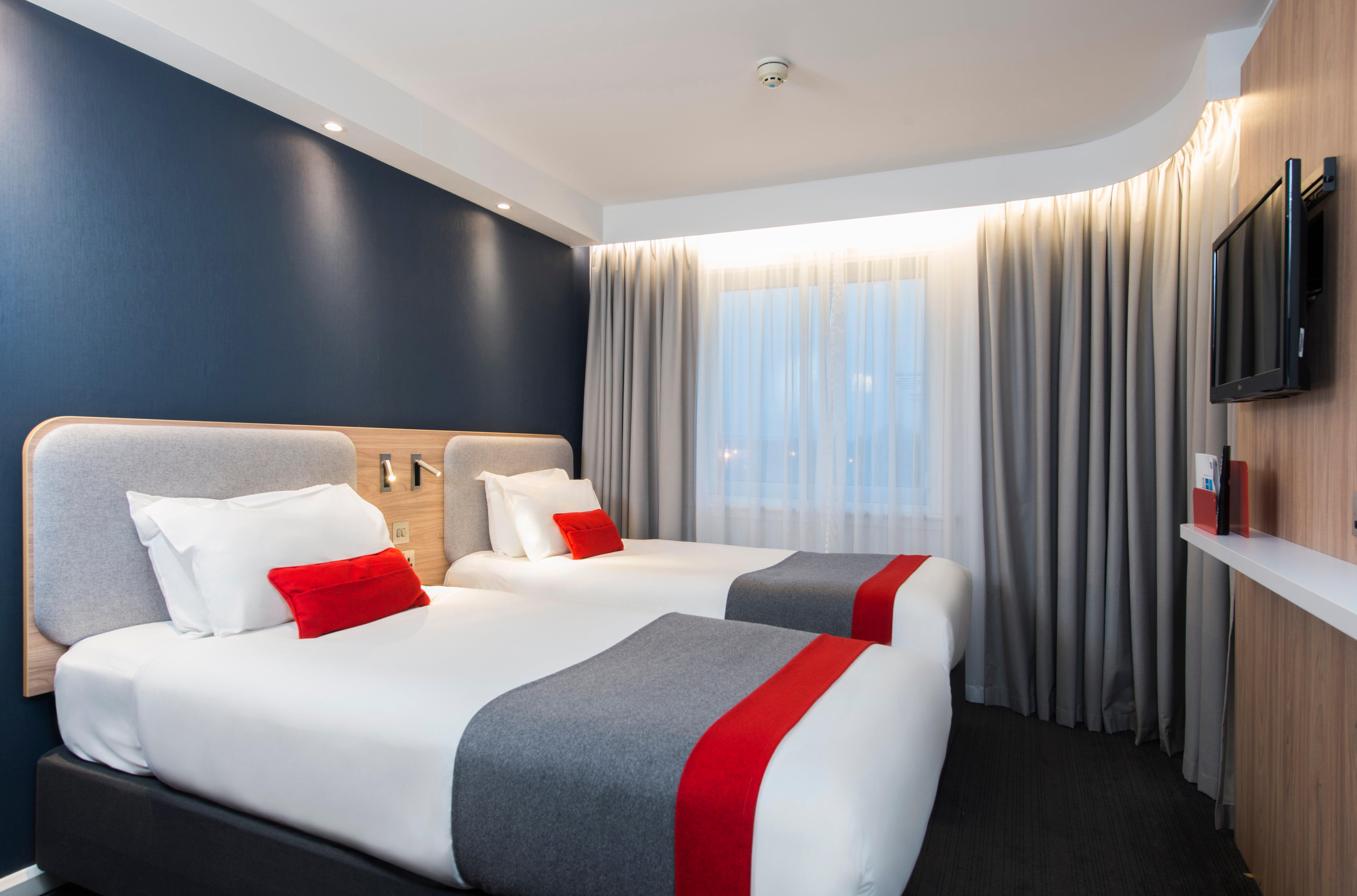 Holiday Inn Express - Exeter - City Centre By Ihg Exterior foto